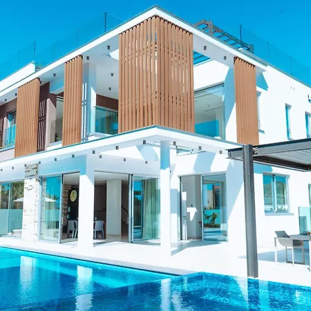 Vivo Mare 5 Bedroom Villa Ayia Napa